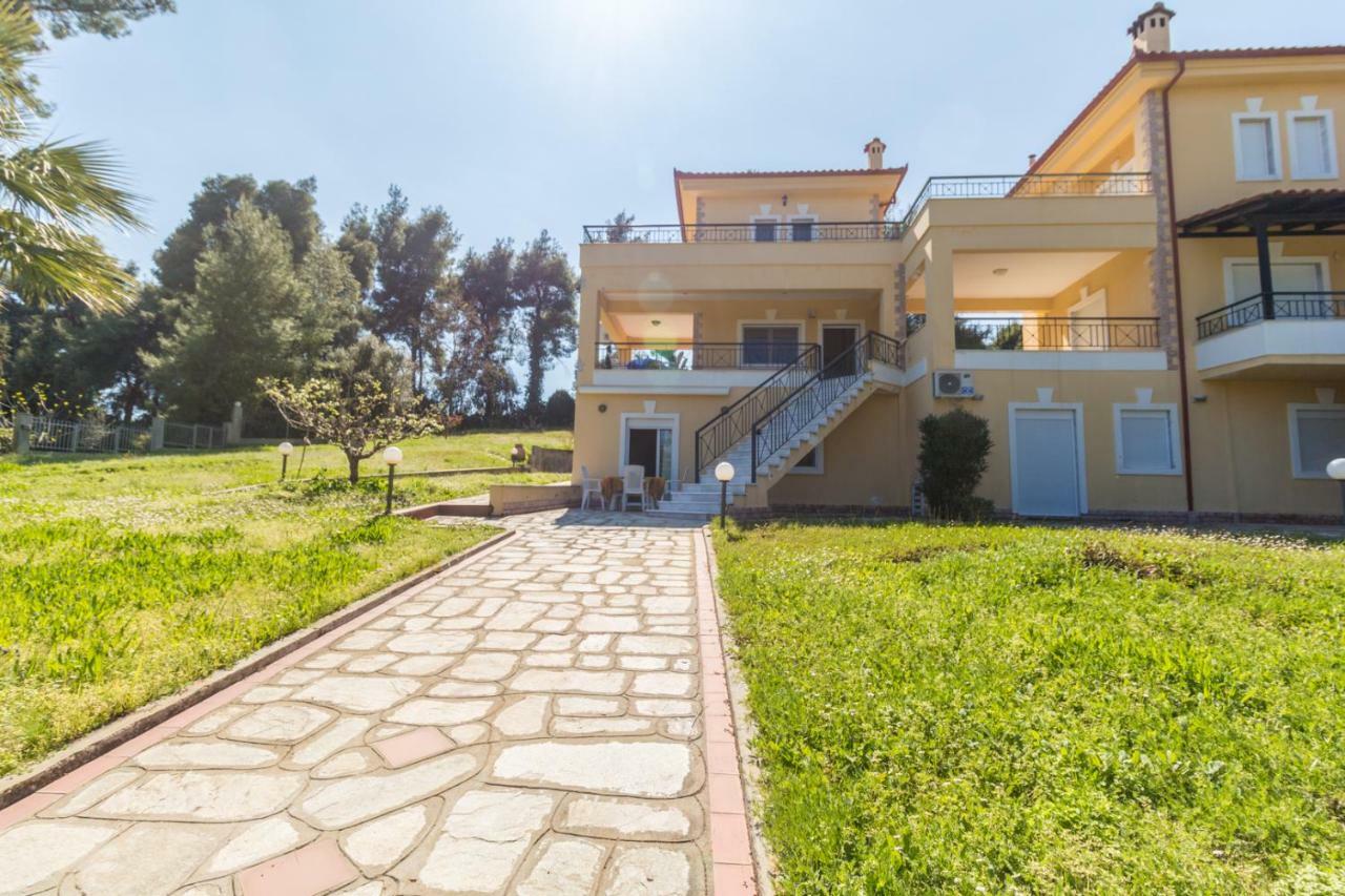 Kyrana Apartments Паліурі Екстер'єр фото
